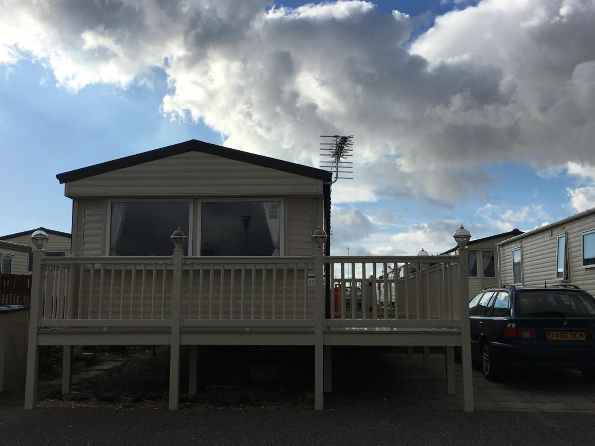 Caravan By The Sea Trecco Bay Porthcawl Exterior photo