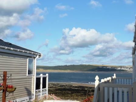 Caravan By The Sea Trecco Bay Porthcawl Exterior photo